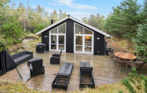 Beautiful Home In Blokhus With Sauna